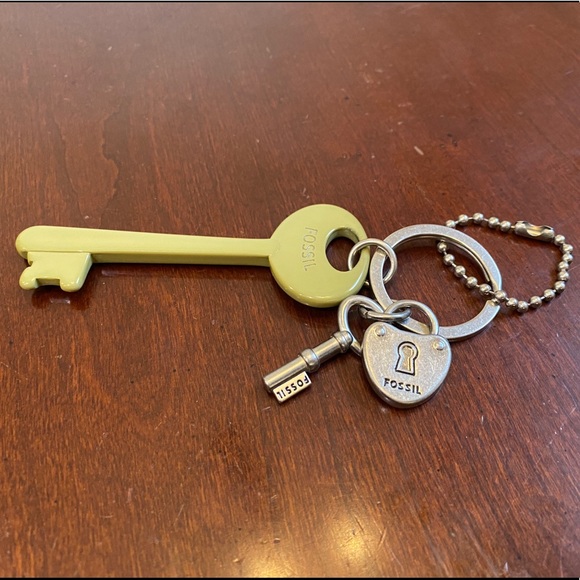 Fossil Key Chain - Picture 2 of 2